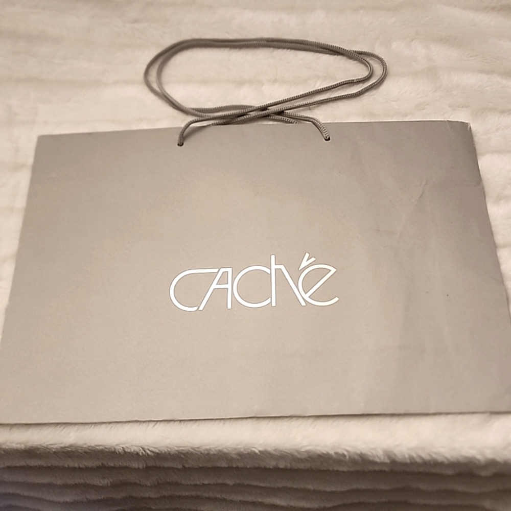 Cache gift bag